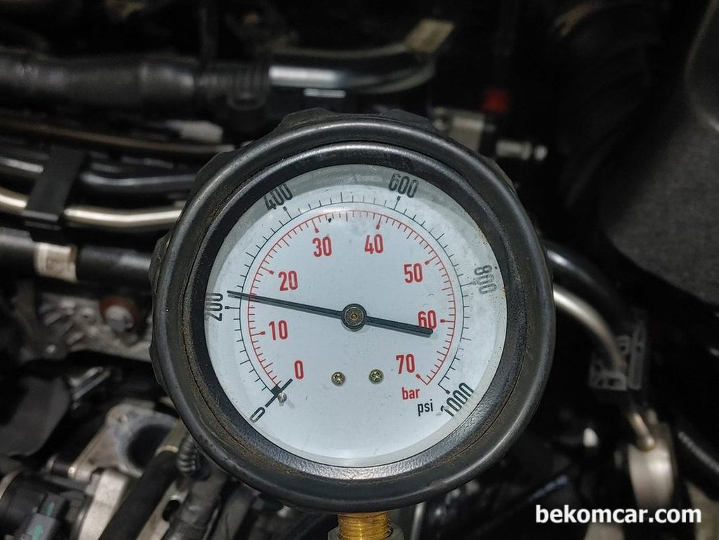 엔진압축압력 측정방법, 기술도 달라진다|ベコムカー (bekomcar)
