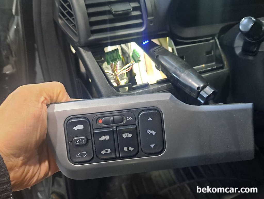 2007년 오딧세이 투어링 트림, 운전석쪽 버튼류 조명작업|bekomcar.com