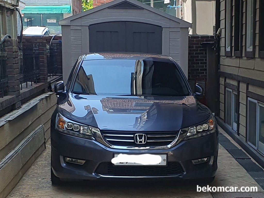 혼다 어코드 9세대 2.4L 2013년 멋쟁이 친구|bekomcar.com