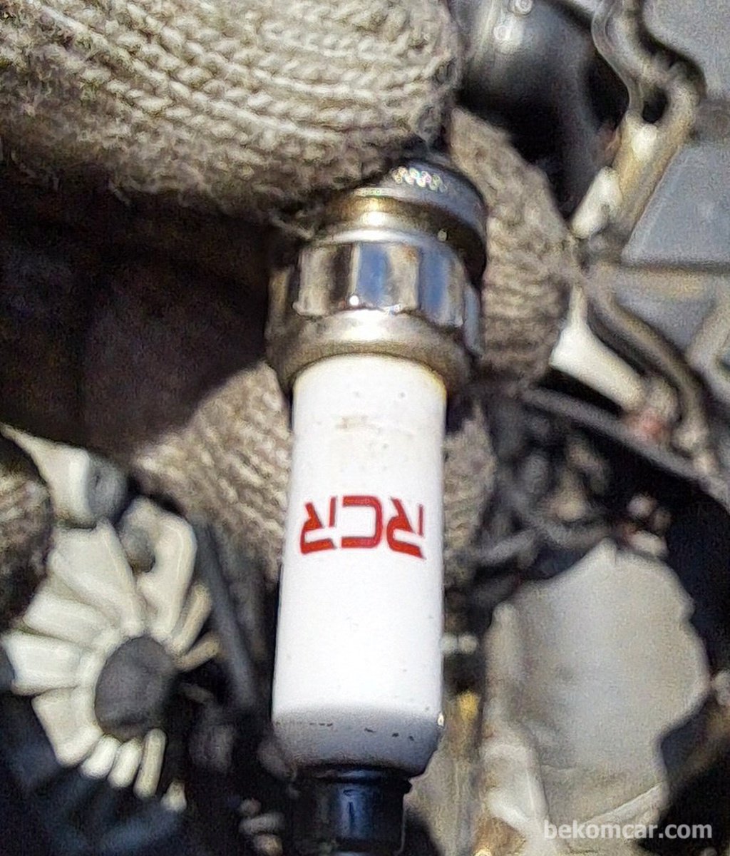 순정 점화플러그 및 점화코일의 중요성, BMW 550i V8 중고차 점검 사례|ベコムカー (bekomcar)