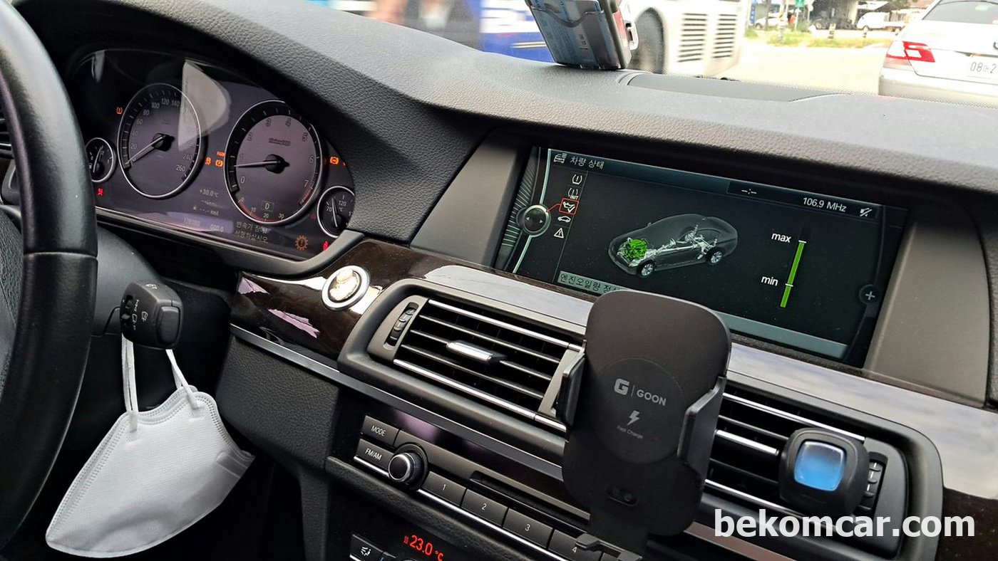 BMW F10 528i 엔진컴퓨터 DME의 LIN BUS 트랜시버칩 교체후 엔진오일 레벨세팅이 잘 되는것을 확인한다. DME ECU 전체교체하지 않고 LIN BUS 트랜시버 칩 교체만으로 작업완료 했다.|ベコムカー (bekomcar)
