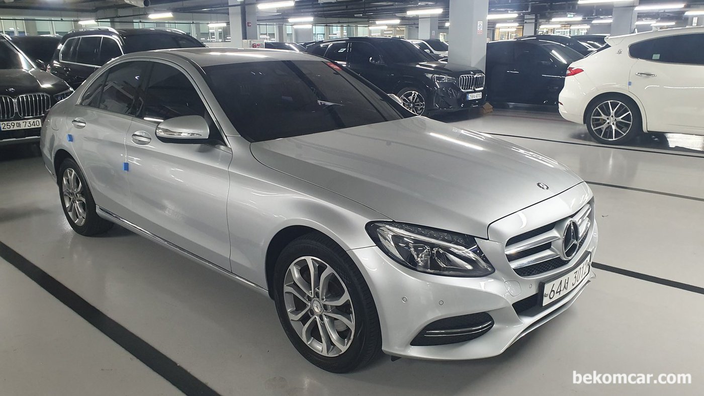 2015년 W205 C200 M274 E20 엔진, 중고차 구매전 점검 기록이다. C200은 대표적 대중적 차량이다. 데일리카로 적당한 차량이다.|بيكومكار (bekomcar)