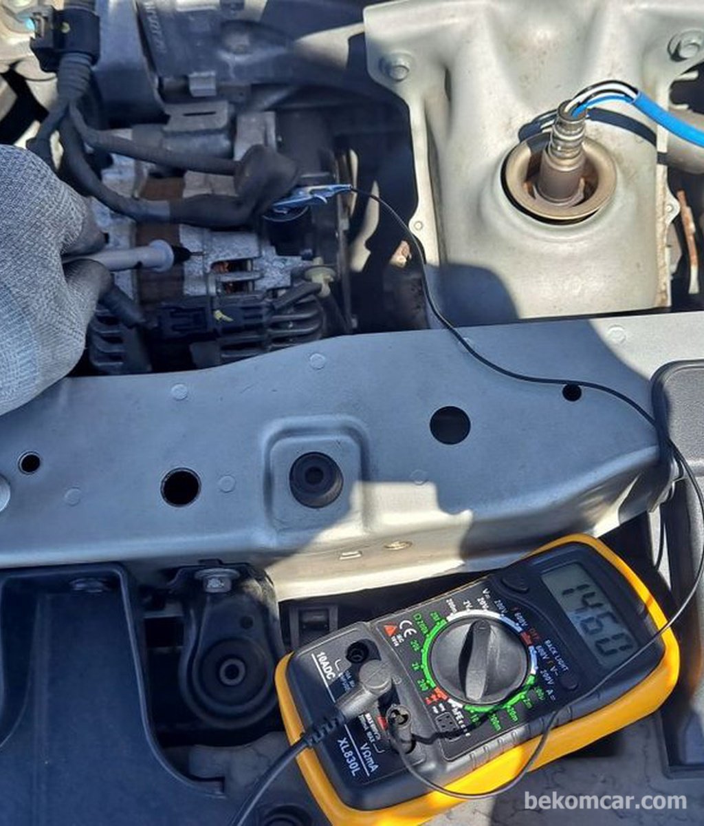 2500RPMでのオルタネーター過充電電圧テスト|ベコムカー (bekomcar)