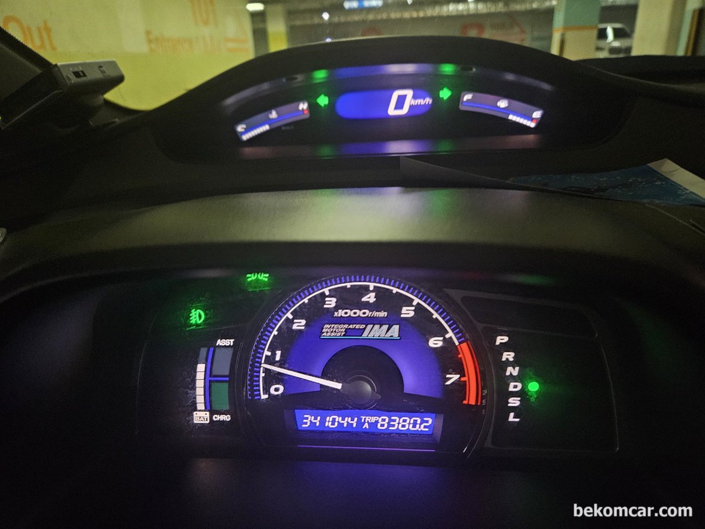 베콤카 진단차량은 HONDA, 2007, 시빅 하이브리드, 340,863km 주행했다. IMA (혼다 하이브리드 시스템) 고장, 엔진 PGM-FI 고장코드, 미션 고장코드, EPS 고장코드 등, 베콤카 진단 과 응급정비후 다음날의 계기판이다. 고장코드가 없다.|bekomcar.com
