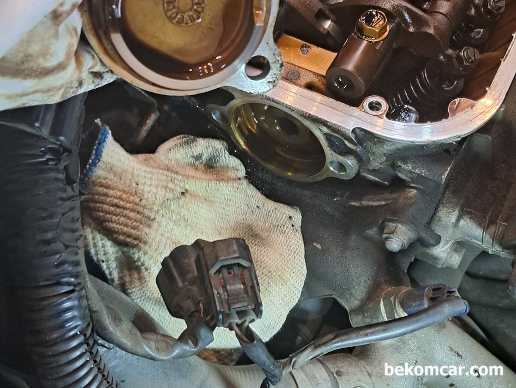 캠쓰러스트 커버 리테이너 누유, 혼다 레전드|ベコムカー (bekomcar)