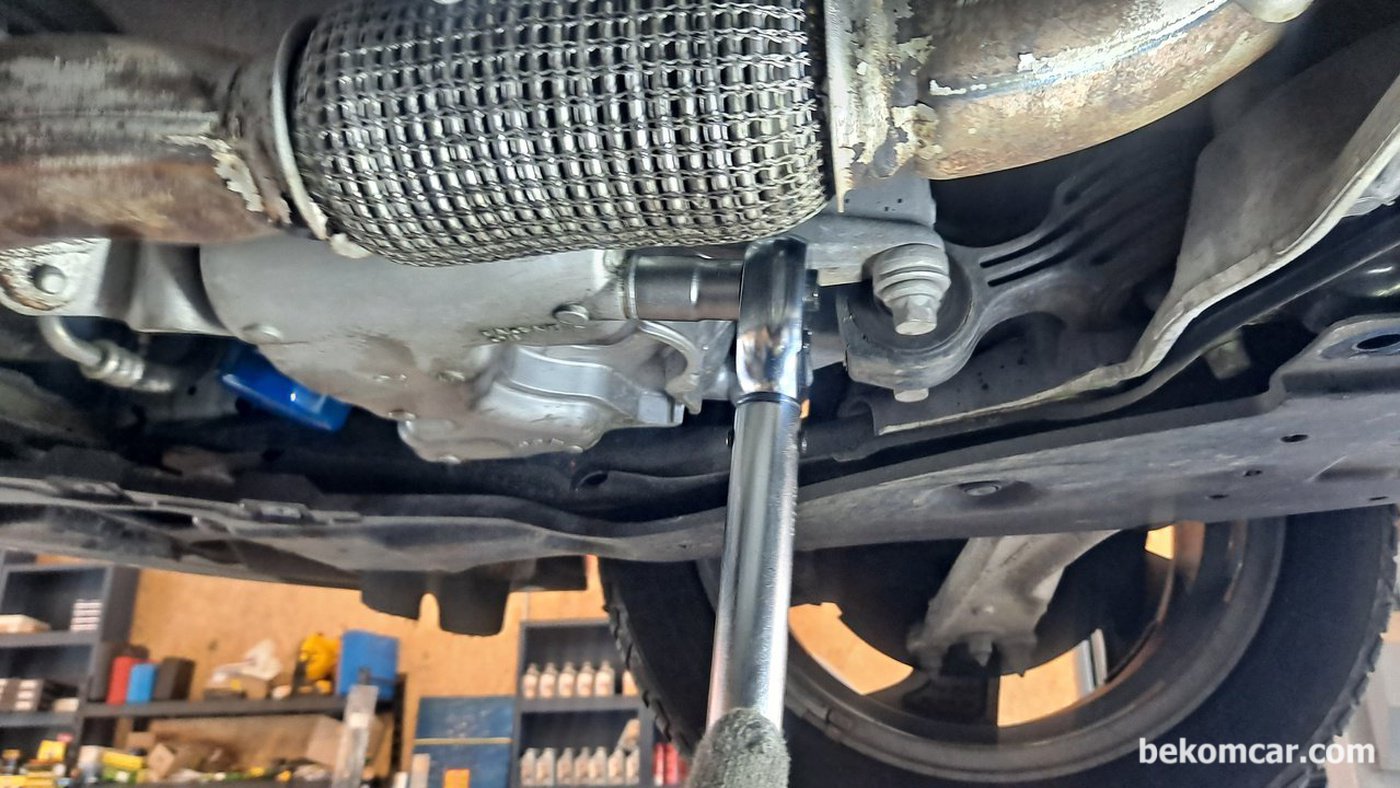 혼다 엔진오일 드레인 플러그는 39Nm 이다.|ベコムカー (bekomcar)