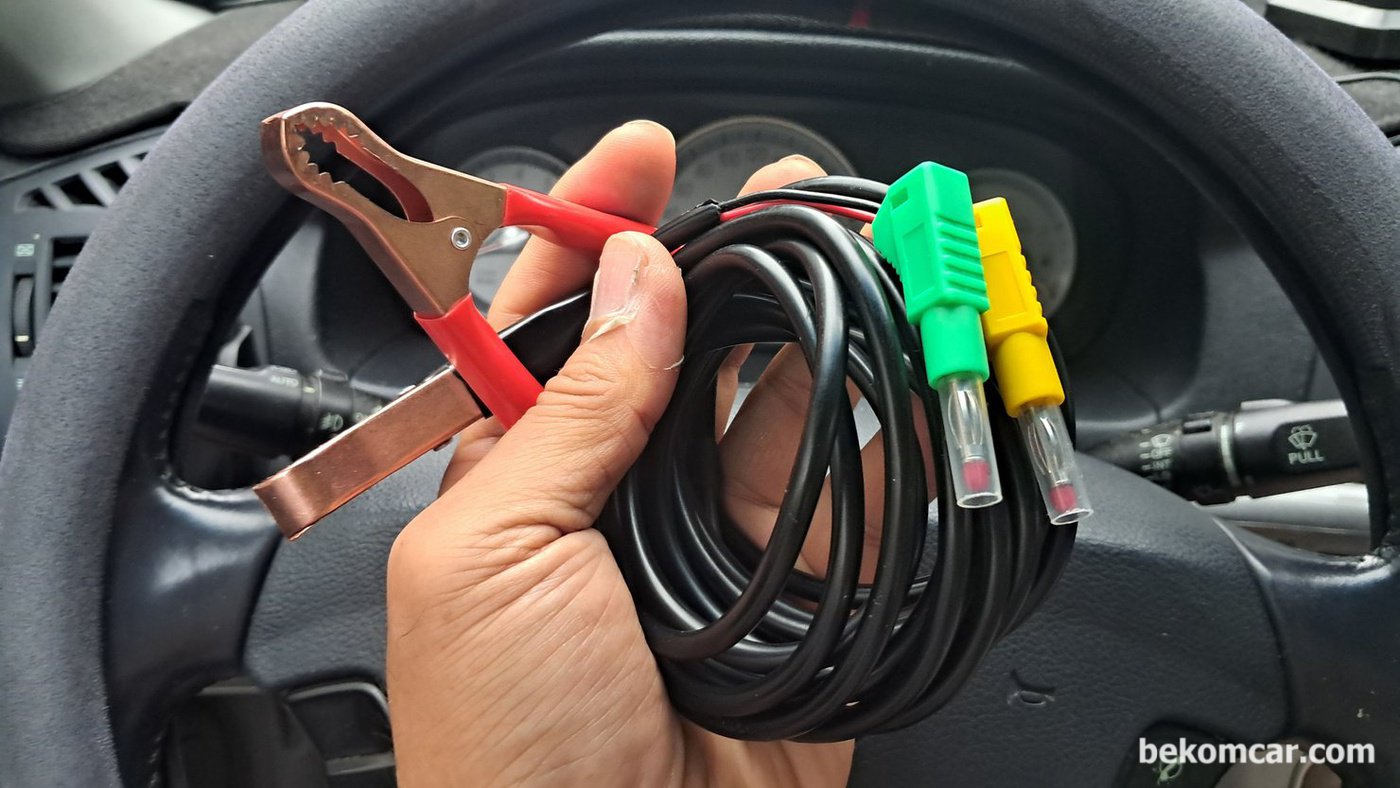QDB-5A Car Sensor Tester (센서 시뮬레이터) 의 전원공급 선 이다. 승용차 기준 어디라도 시뮬레이터 전원공급이 가능하다. 모두다 4mm바나나 연결소켓으로 바꾸어준다.|بيكومكار (bekomcar)