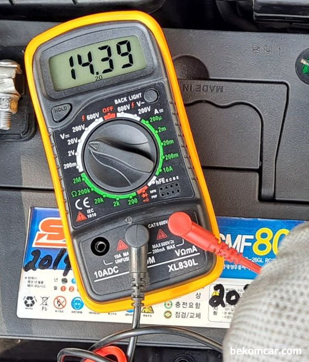 What is the normal voltage when the car is running?|bekomcar.com