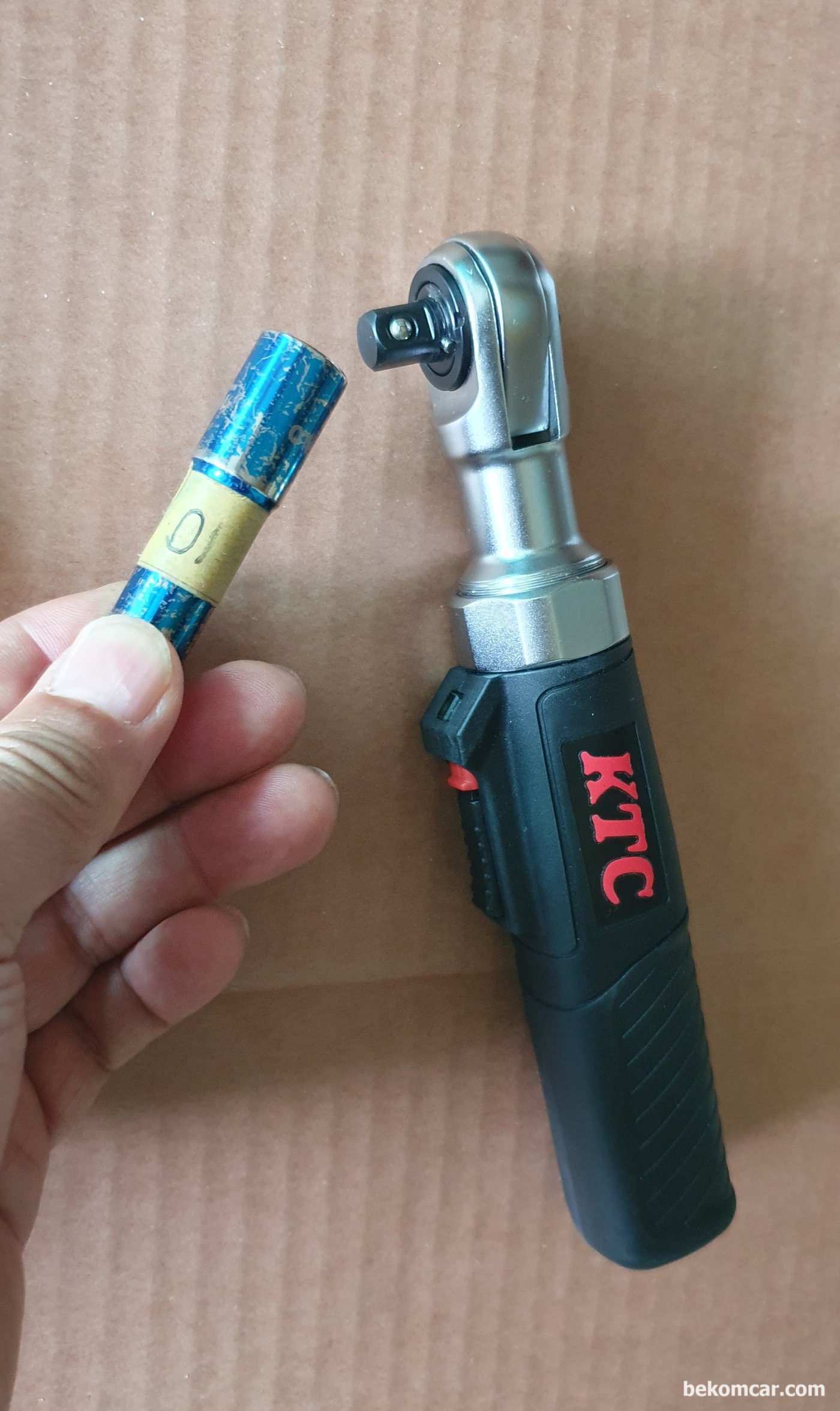 휴대성과 좁은공간에 최적 KTC USB 전동 및 수공구 라쳇 3/8" JTRE330. 3/8" 라쳇이라 범용성이 좋다.|بيكومكار (bekomcar)