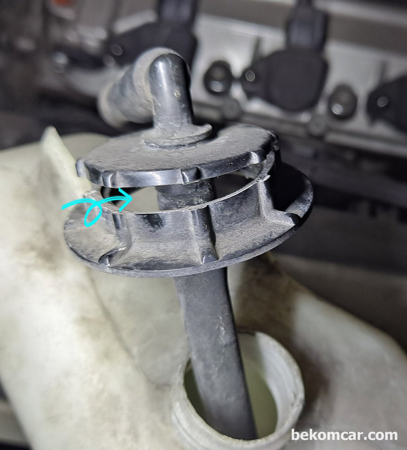 부동액 보조통 뚜껑에 크랙이|贝科姆汽车 (bekomcar)