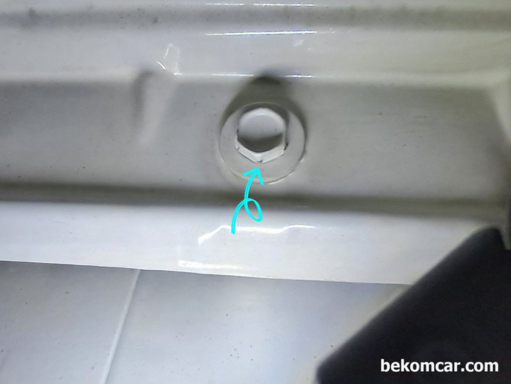 중고차 점검팁, 사고차량 파악하는 방법 하나|بيكومكار  (bekomcar)