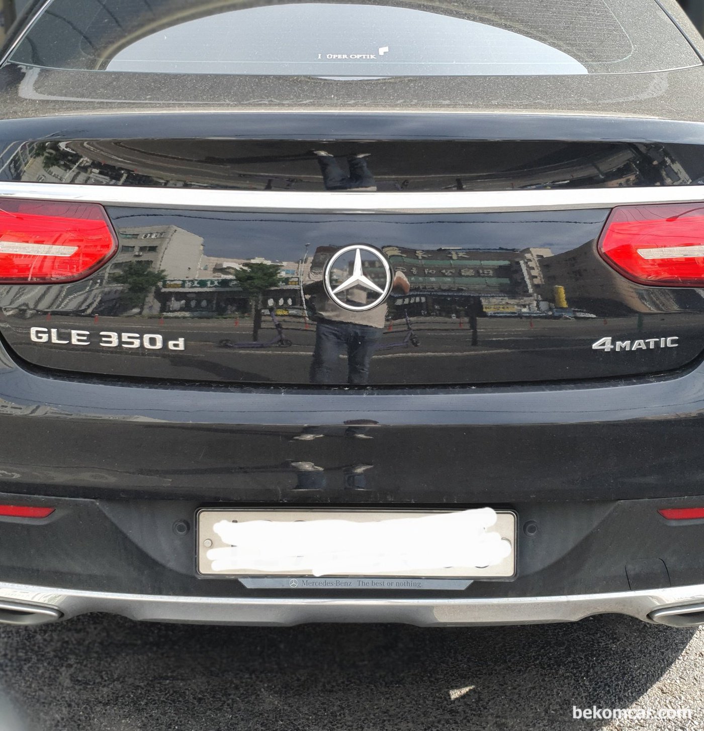 실린더압축압력센서 파형측정 에 사용된 벤츠 GLE350D 이다. 휘발유엔진 에 비하여 디젤엔진 은 실린더압축압력센서 측정을 위한 준비과정이 좀 더 걸린다.|بيكومكار (bekomcar)