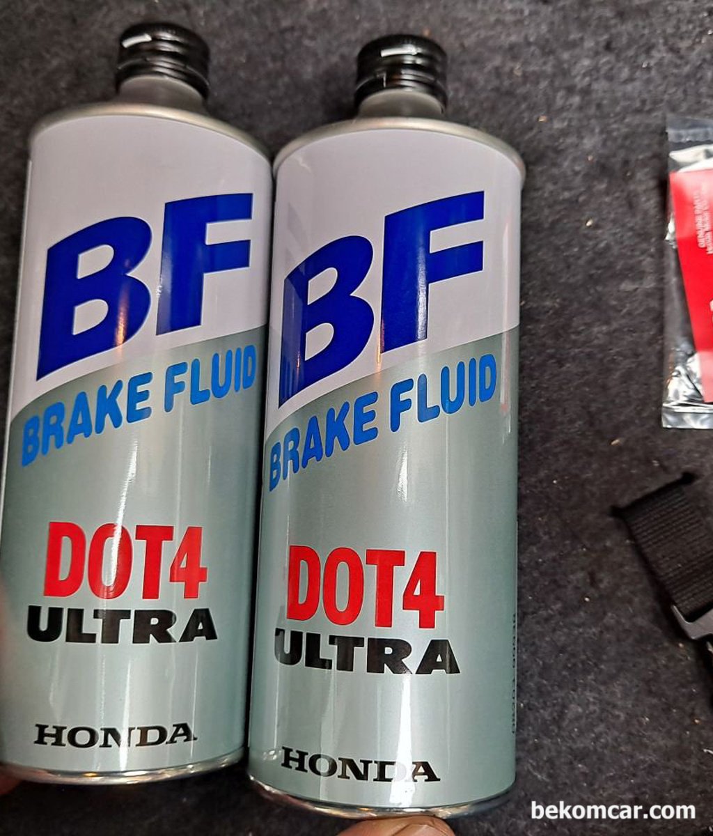 Should I use genuine brake fluid?|bekomcar.com