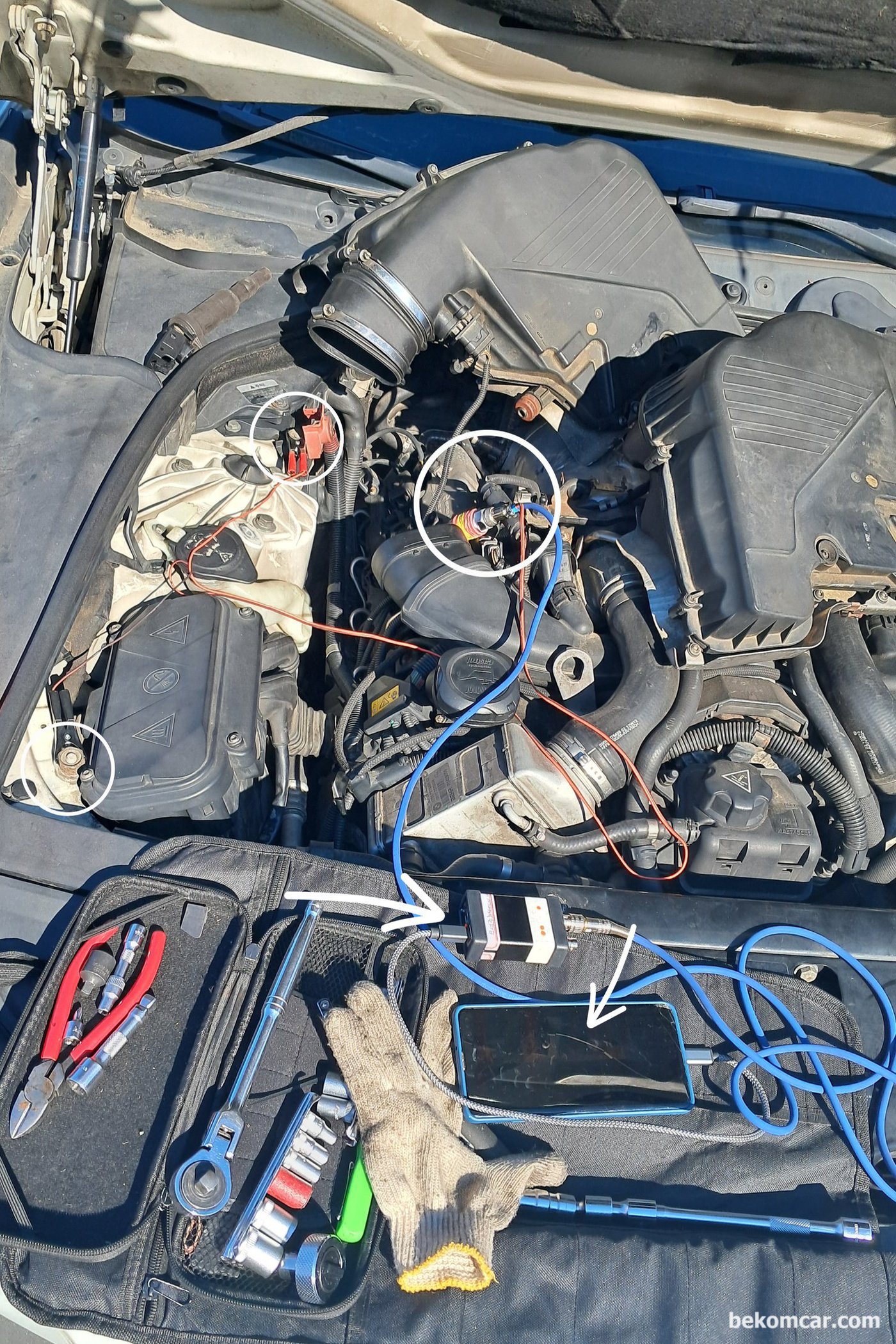 안드로이드 휴대폰에 스코프는 Martin Loren의 HScope HS512Max & ROTKEE PS16 압축압력 센서를 사용하였다. 베콤카는 Martin Loren HS512Max 오실로스코프 와 ROTKEE 국내 유통대리점으로 정비사 수익향상을 위하여 꼭 필요한 장비를 수입 공급하고 있다.|بيكومكار (bekomcar)