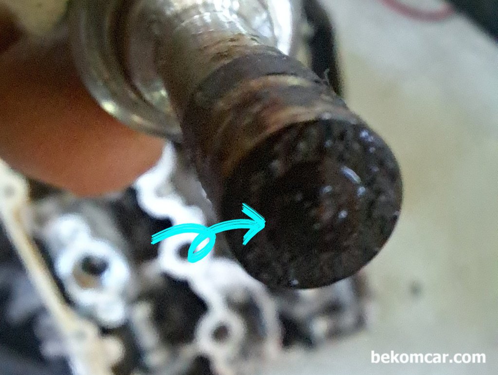 BMW 제작 미니 3기통 터보 직분사 인젝터 카본 오염|베콤카 차량정밀진단