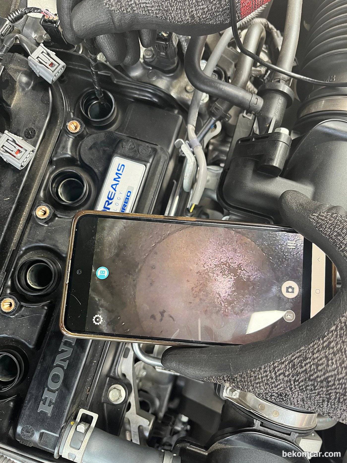 필요시 내시경으로 실린더 내부 카본상태를 파악한다.|贝科姆汽车 (bekomcar)