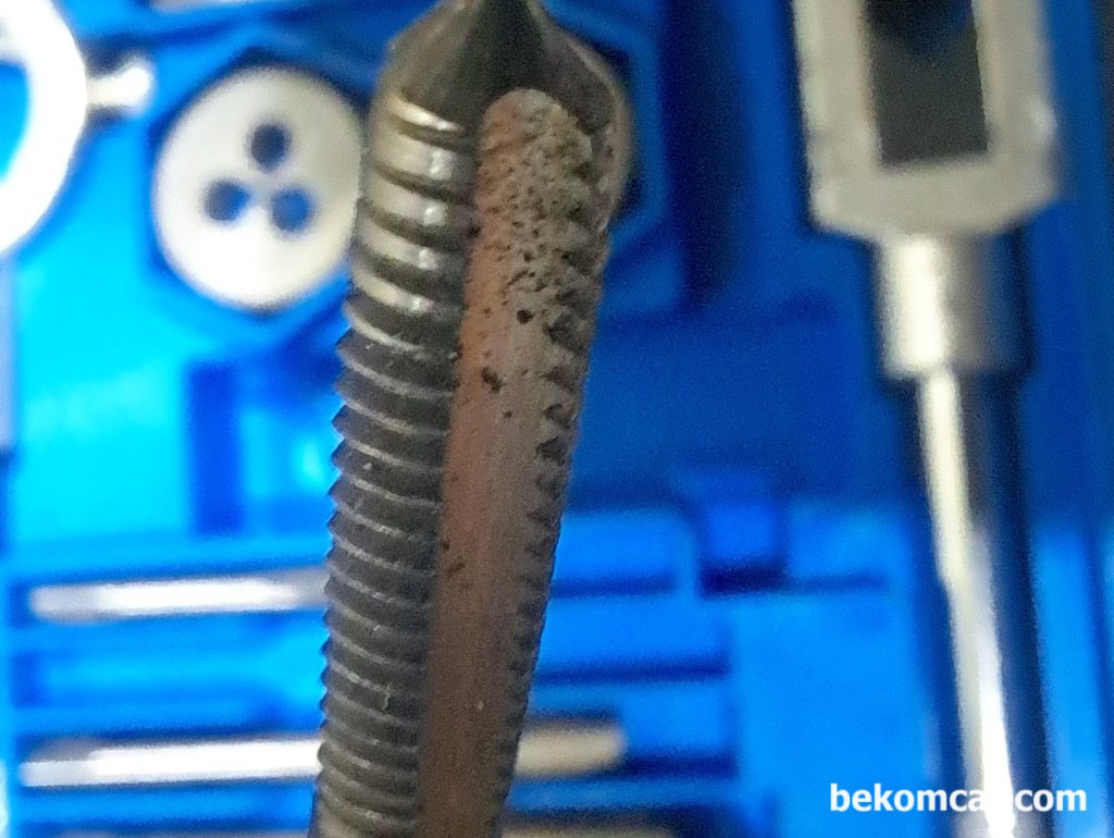 볼트와 너트산이 뭉게질때 사용하는 공구|bekomcar.com
