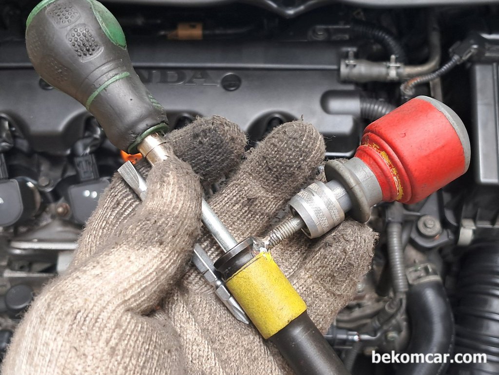 직접 만든 혼다 아큐라 어코드 밸브간극 조정 공구|بيكومكار  (bekomcar)