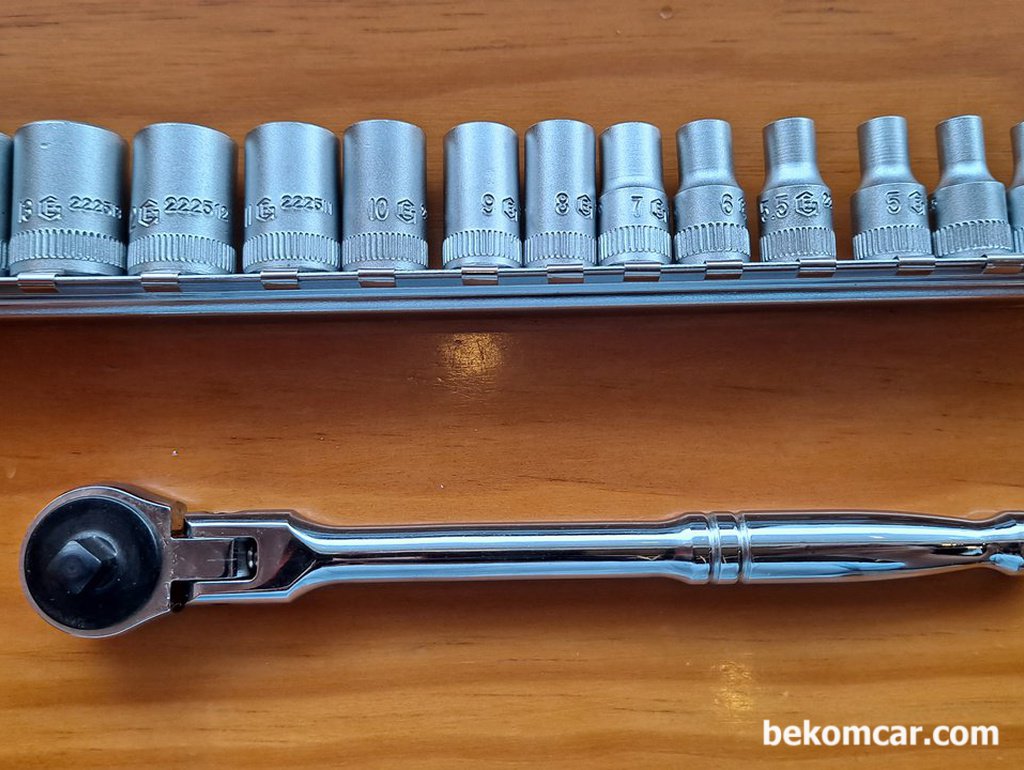 정말 좁은공간작업을 할때 유용한 1/4" 라쳇 과 소켓세트|ベコムカー (bekomcar)