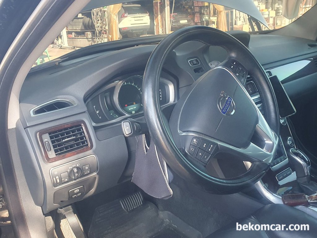 볼보 2014년형 S80T6 3.0L 트윈 스크롤 터보차량 P0171 공연비희박 진단.정비 기록|بيكومكار (bekomcar)