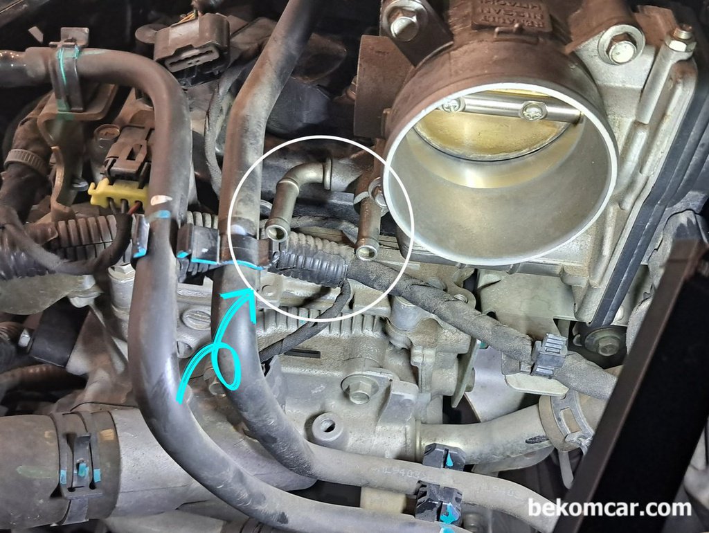 쓰로틀바디 쿨런트호스 연결부분이 특이하다|bekomcar.com
