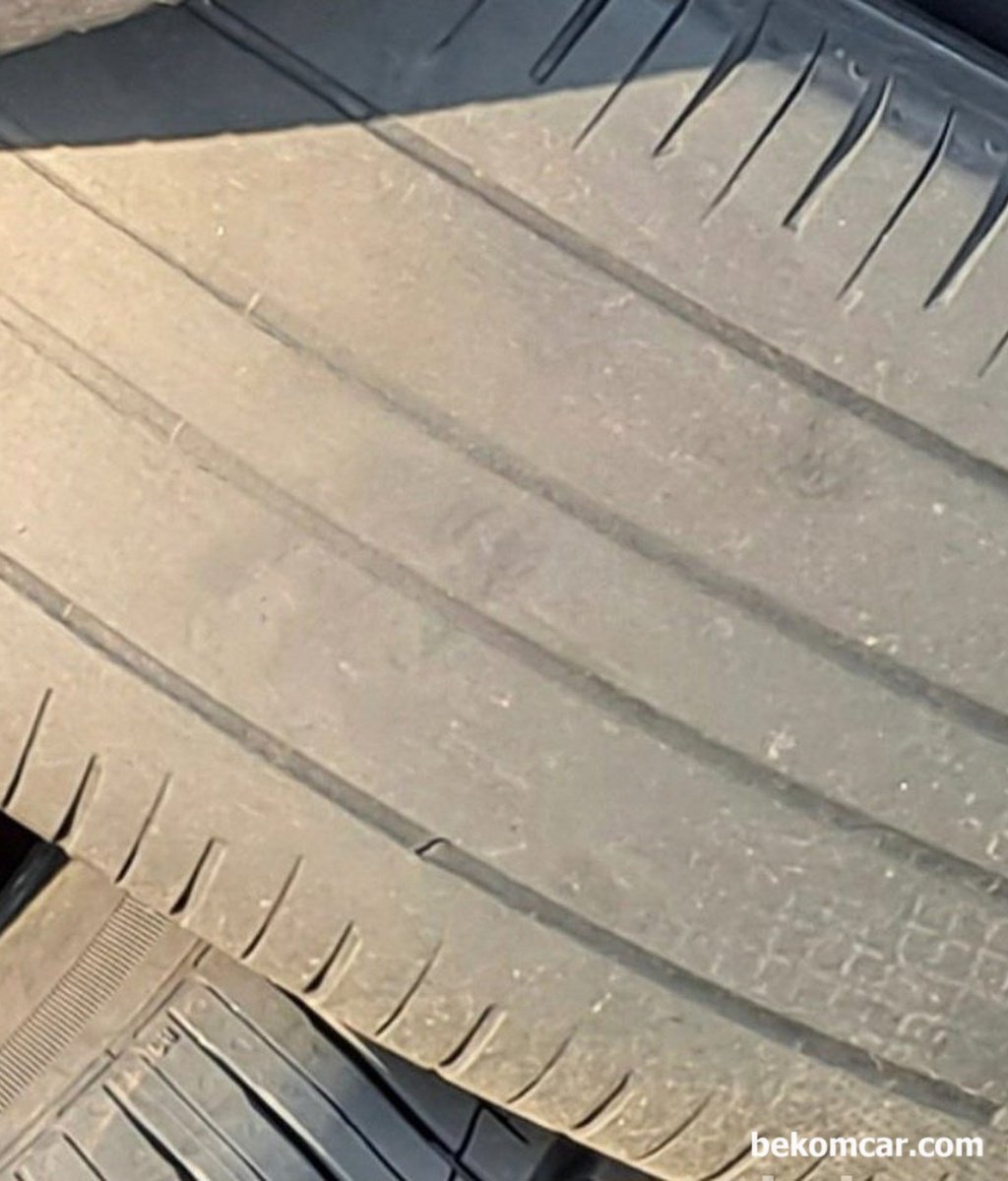 타이어 편마모가 이상하게 계단처럼 생겼는데 하체나 얼라인먼트 이상이 있는건가요?|베콤카 (bekomcar.com)