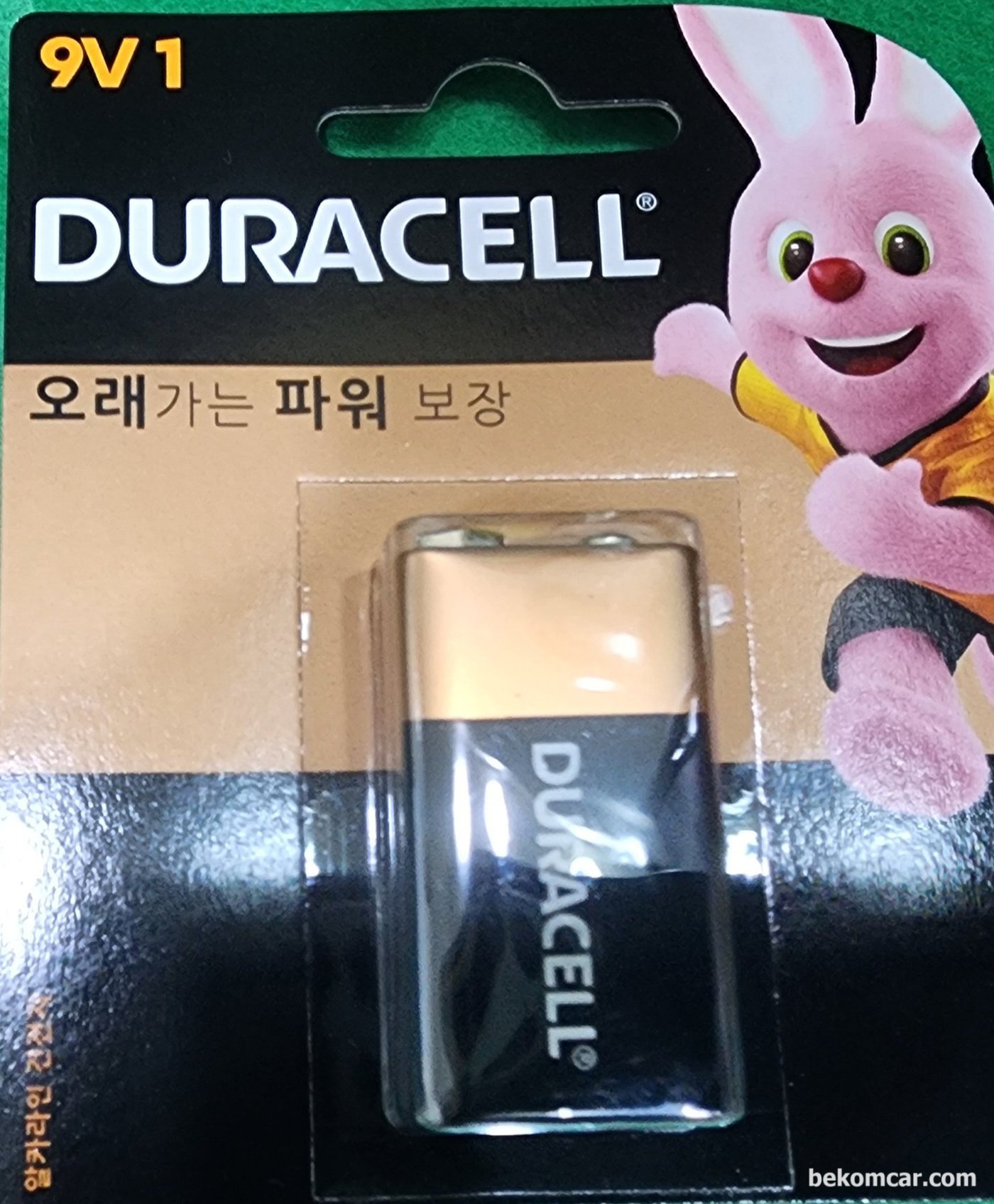 피코 전류계 TA018 에는 완전 새것 듀라셀 9V 배터리를 사용했다. 싸구려 알리발 배터리 사용하면 노이즈 있다고 한다. 맞는 말이다. 안정적 전기공급은 매우 중요하다.|베콤카, 차량정밀진단