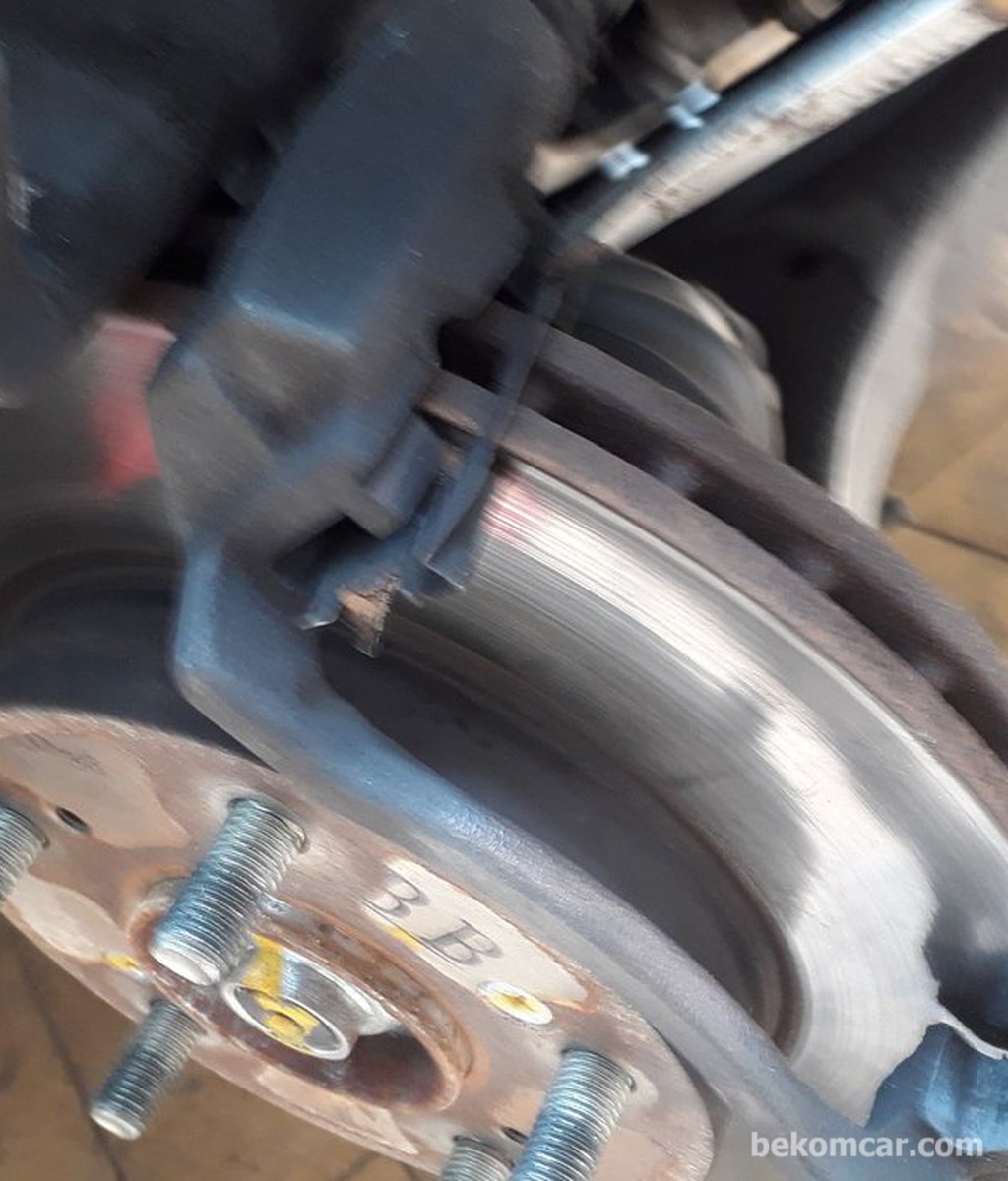 Brake pad & rotor replacement|bekomcar.com
