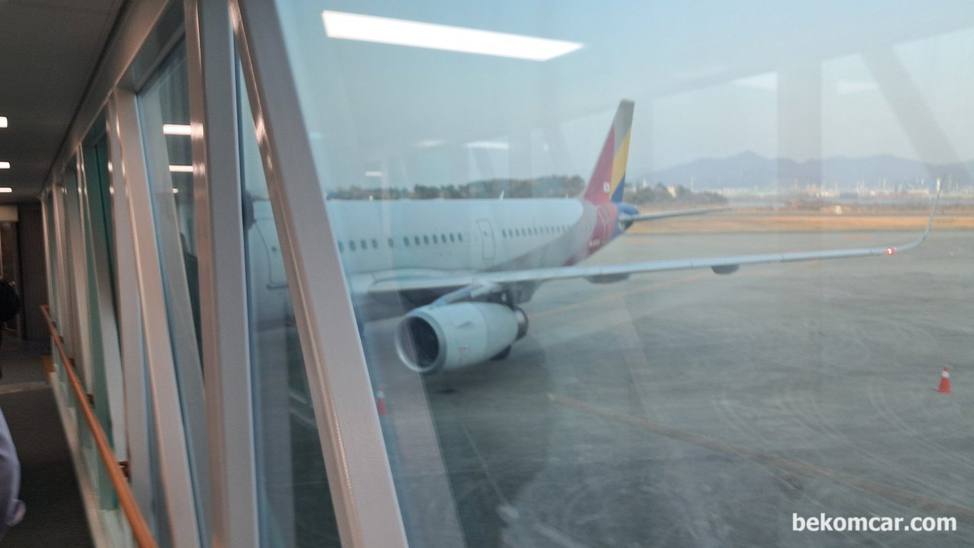 여수공항 에서 아시사나 비행기 탑승, 김포공항 으로|ベコムカー (bekomcar)