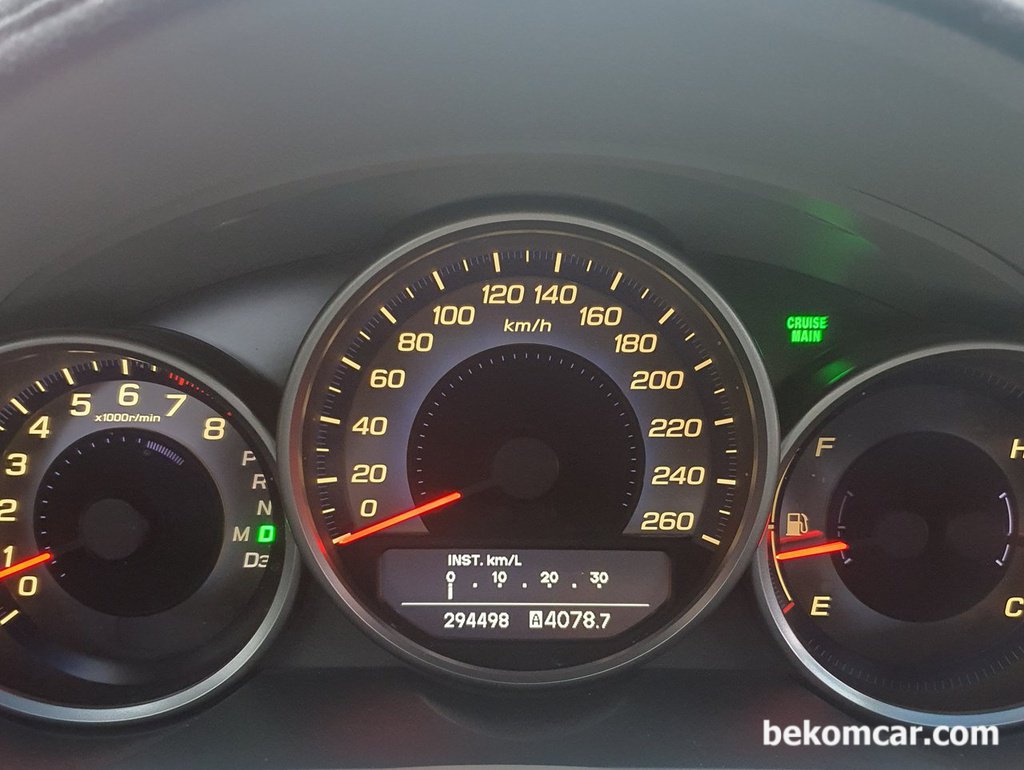 베콤카에 특별한 혼다 레전드, 294,498km 주행|bekomcar.com