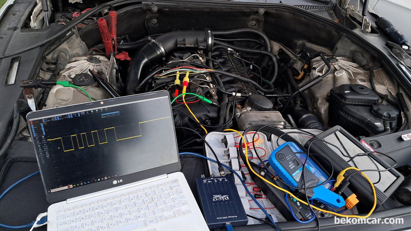 BMW 535i GT 밸브트로닉스 3세대 진단을 한다. ECU 인 DME가 바노스를 제어하는지 상태를 진단한다. 새프트 포지션센서등 ECU 밸브트로닉스 모듈간 통신파형을 분석하여 진단한다.|베콤카 차량정밀진단