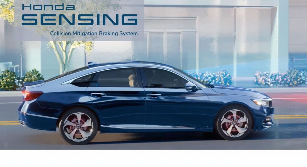 2019년 혼다 어코드, 비닐봉지보고 차가 급정지 했어요. 이유가 뭔가요?, Honda Collision Mitigation Braking System (CMBS)는 혼다의 충동방지브레이크시스템 이다. 이 기능은 컴퓨터가 판단하기에 전방충돌 위험이 있으면 운전자의 의지와는 무관하게 차량컴퓨터가 브레이크를 하는 전장시스템이다. Credit, 사진출처 https://www.verneidehondasiouxcity.com/honda-collision-mitigation-braking-system-cmbs/|ベコムカー (bekomcar)