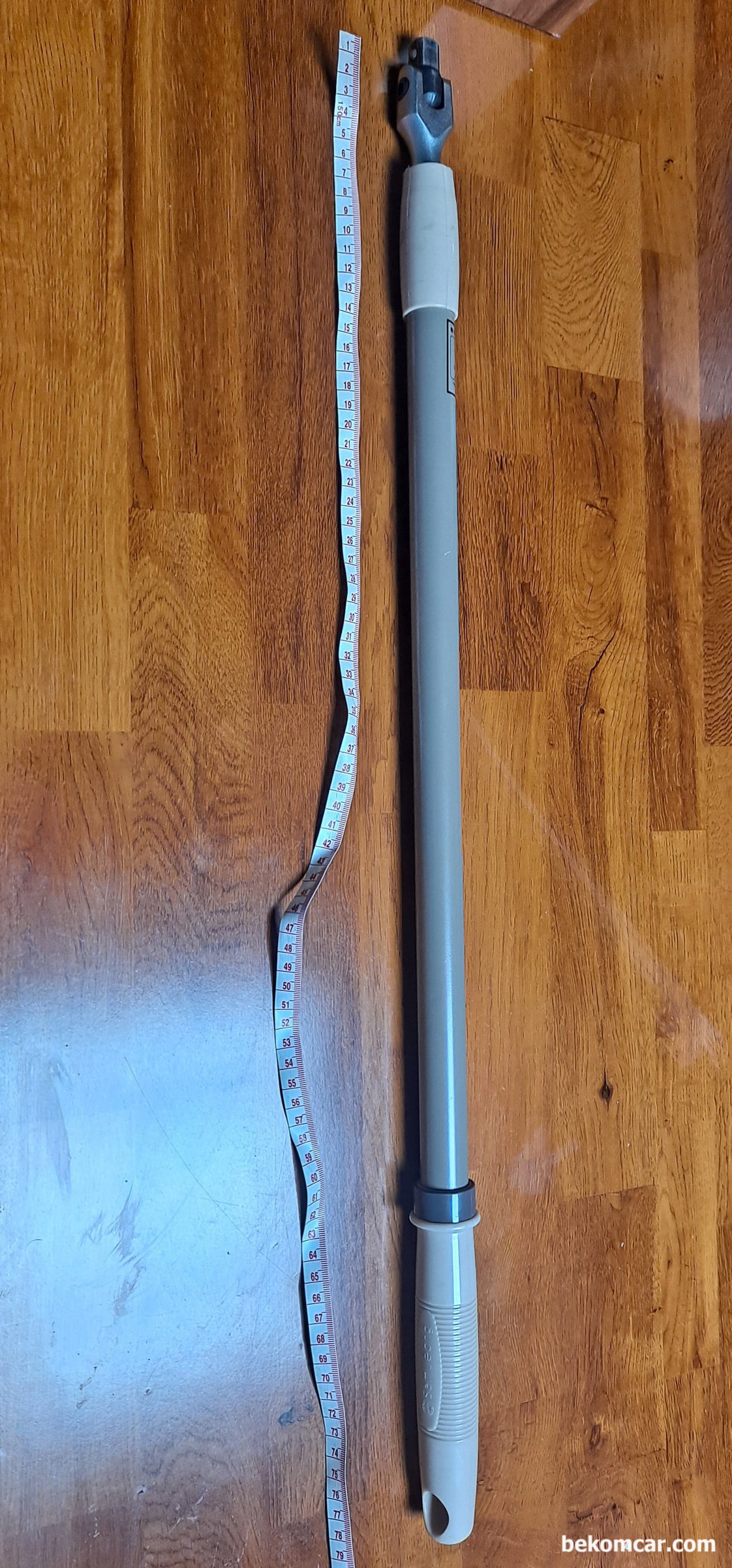 자가정비시 적절한 연장은 필수이다, 자작 브레이커바 연장바 (cheater bar)  와 1/2"  380mm 브레이커바를 연결한 모습|ベコムカー (bekomcar)