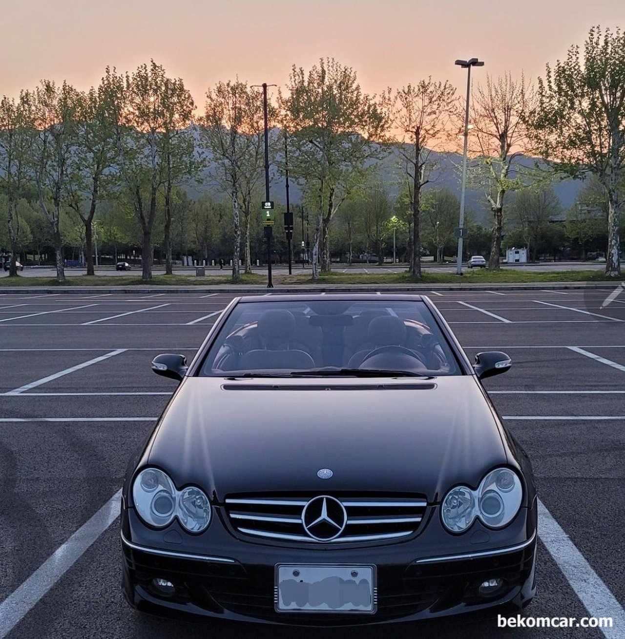 메르세데스 벤츠 CLK350 컨버터블 차량, 메르세데스 벤츠 CLK350 컨버터블 차량. Photo credit: 클래식카코리아, https://cafe.naver.com/classiccarkorea|بيكومكار (bekomcar)