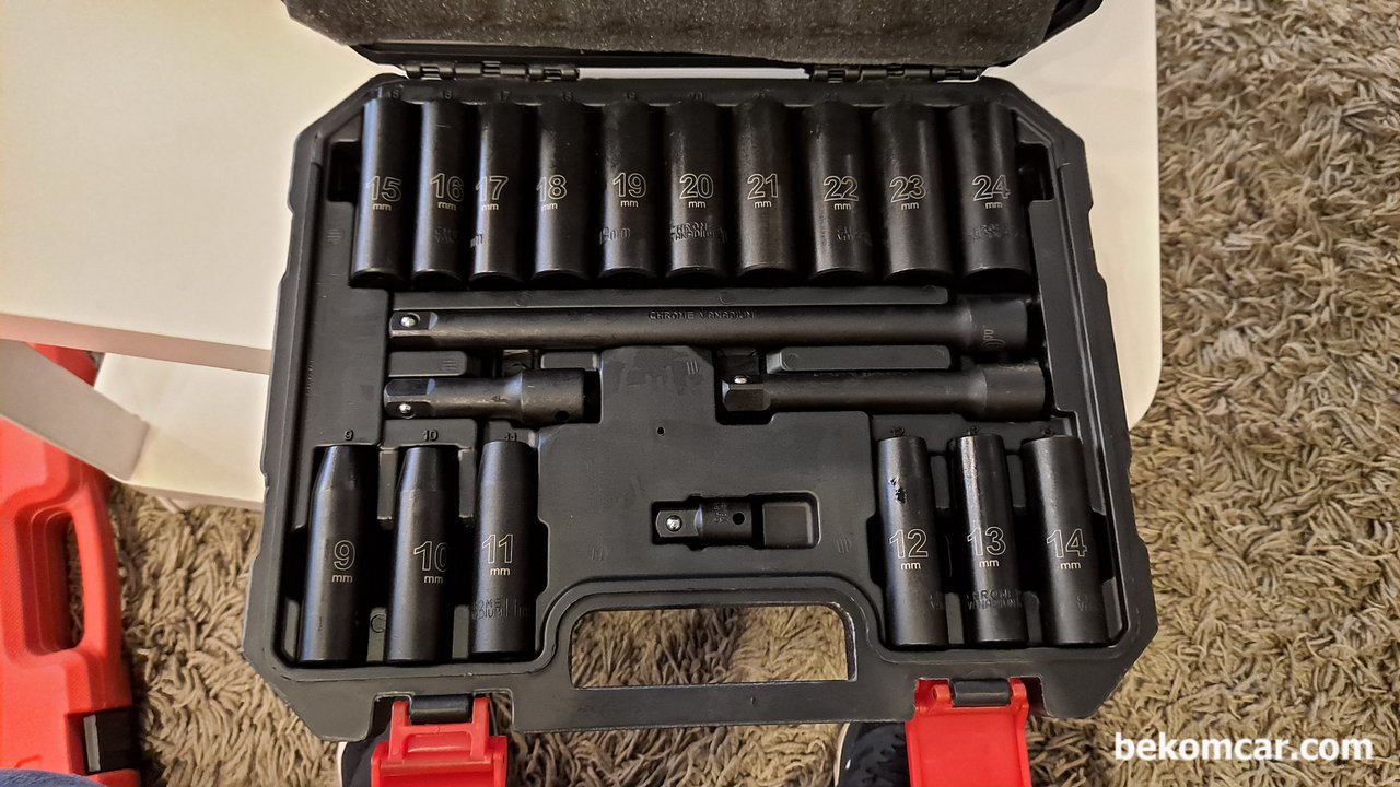 1/2" 임팩용 딥 소켓으로 높이가 77mm 이다., 1/2" 임팩용 딥 소켓 사이즈도 9~24mm까지 하나도 빠짐없어서 여러자동차 메이커에 사용가능.|بيكومكار (bekomcar)