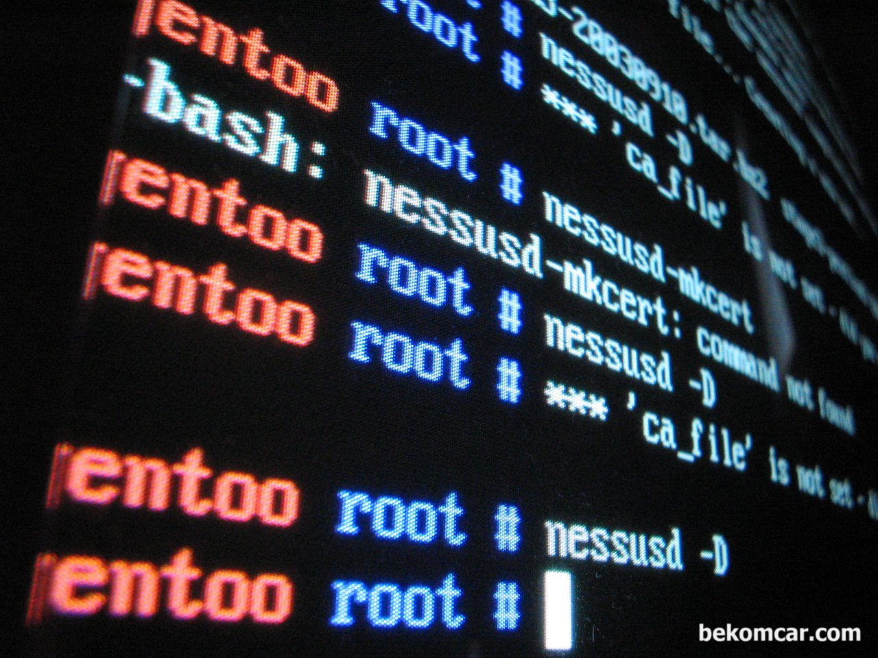 주요계정 해킹방지, 다중인증 (MFA)으로 한다, Ubuntu계열의 운영체계 중 하나인 Gentoo Command Line Mode. Photo credit: freeimages.com|بيكومكار (bekomcar)