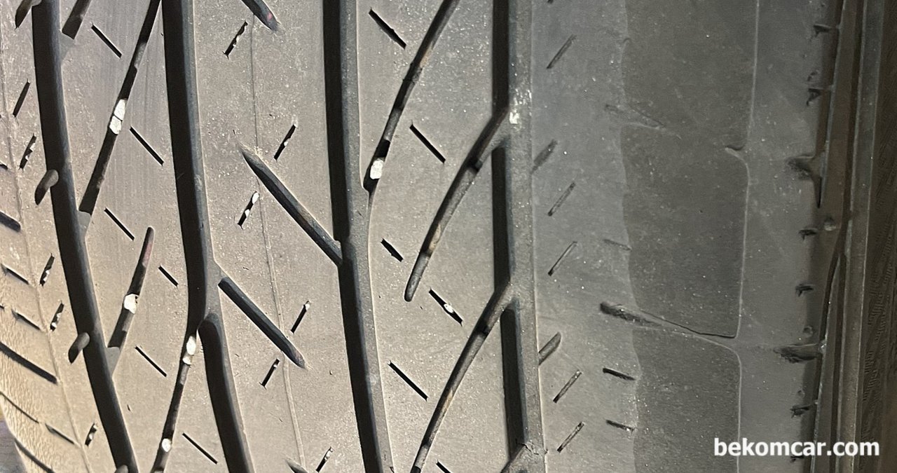 벤츠 SLK350인데 엔진오일 교환중 타이어 편마모로 타이어교체 및 하체점검 필요하다고 하는데 걱정입니다., 벤츠 SLK350 타이서 편마모, 타이서 교체 및 서스펜션 점검 정비가 필요하다.|ベコムカー (bekomcar)