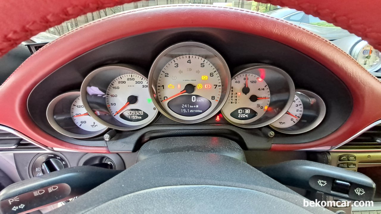 포르쉐 911 (997) 엔진오일 캡, 포르쉐 911 (997) 인테리어 계기판|ベコムカー (bekomcar)