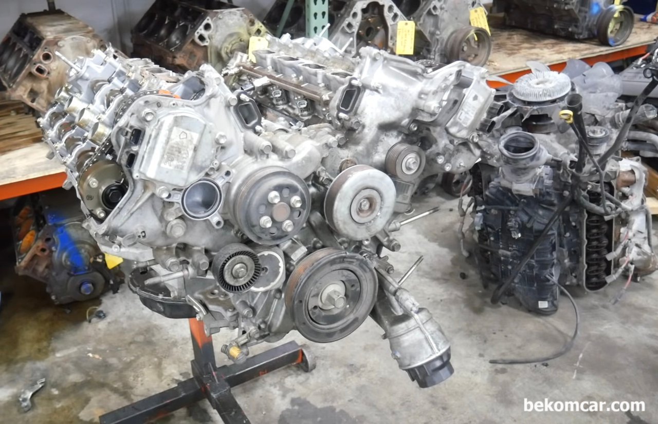 렉서스 LS460 1UR-FXE 엔진구조 참조, LS460 엔진이다. 1UR-FXE로 V8 대표적인 엔진이다. Photo: I Do Cars|贝科姆汽车 (bekomcar)