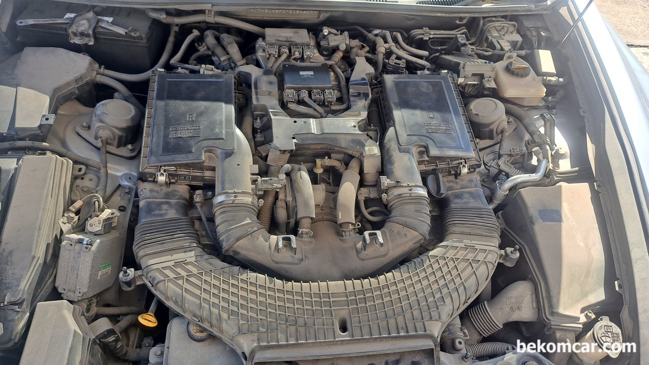 LS460의 고질병, 라디에이터 & 워터펌프, 자가정비시에 참고하면 좋겠다, 2007년 렉서스 LS460 V8 RWD 차량이다. 워터펌프 라디에이터 고질병이 있다. 특히 호스등은 부품이 확보되지 않으면 절대 건드려서는 아니된다. 바로 부러진다.|بيكومكار (bekomcar)