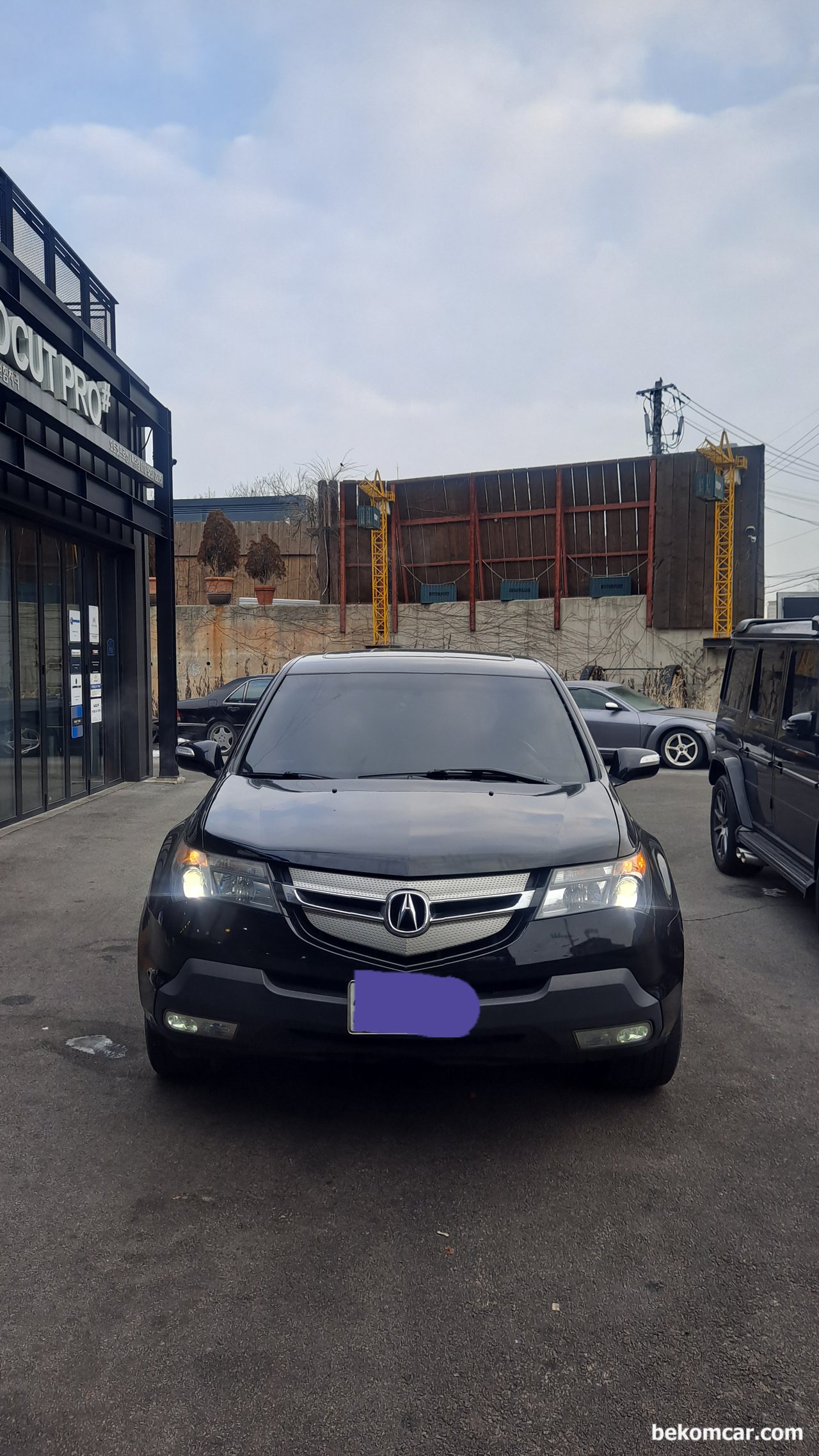 아큐라 MDX 베콤카 진단결과, 매우 좋다, TOM의 멋있는 모습이다. TOM은 캐나다 태생 아큐라 MDX 애칭이다. Acura라의 최상위 SUV 버전이라고 할 수 있다. 특히 겨울에 최적의 안전운행을 제공한다.|贝科姆汽车 (bekomcar)