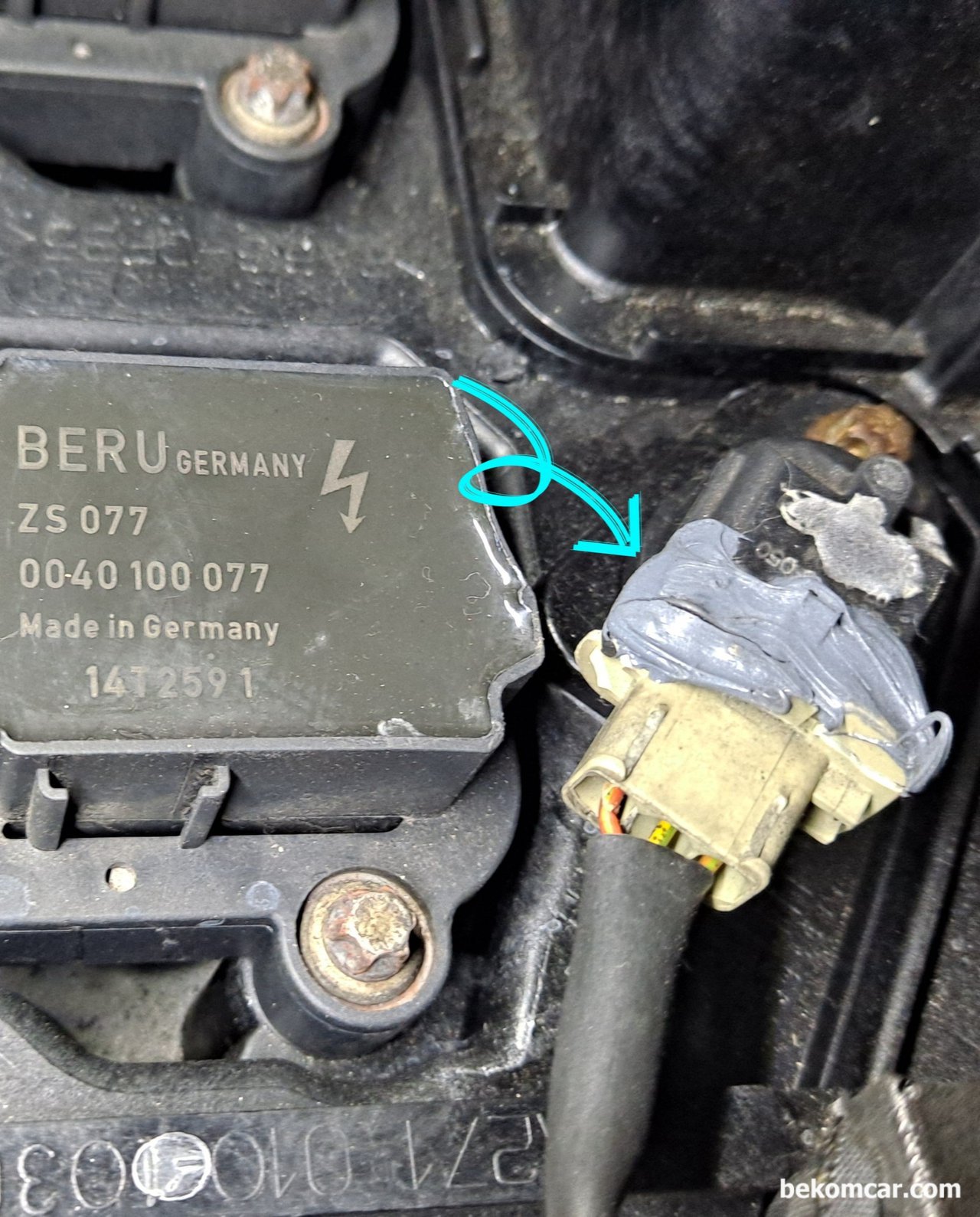 벤츠 W211 E200K 왕눈이 점화코일 응급조치 상태, 벤츠 W211 왕눈이 점화코일 응급조치 상태. 베콤카 검진중에 발견한 몇 가지 특이사항중 하나이다.|ベコムカー (bekomcar)
