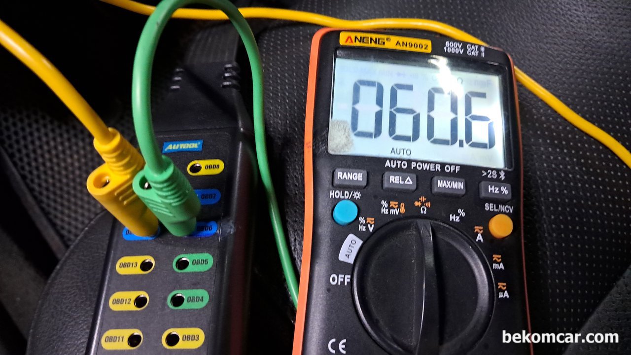 차량내 채시. ECU그라운드 CAN BUS 종단저항등 진단, CAN BUS 종단 저항값 (Terminating Resistor) 약 60옴 으로 정상이다. 120옴 이거나 하는경우 저항중 하나가 고장이다.|베콤카 차량정밀진단