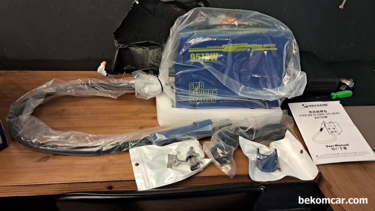 ECU수리 열풍기 납땜장비 MECHANIC 957DW Soldering Stations, MECHANIC 브랜드 제품은 무엇이든 안심하고 구매하고 있다. 신뢰성이나 품질등이 검증된 회사의 제품들이다. 이번에 구입한 ECU수리 열풍기 납땜장비 MECHANIC 957DW Soldering Stations 이다.|بيكومكار (bekomcar)