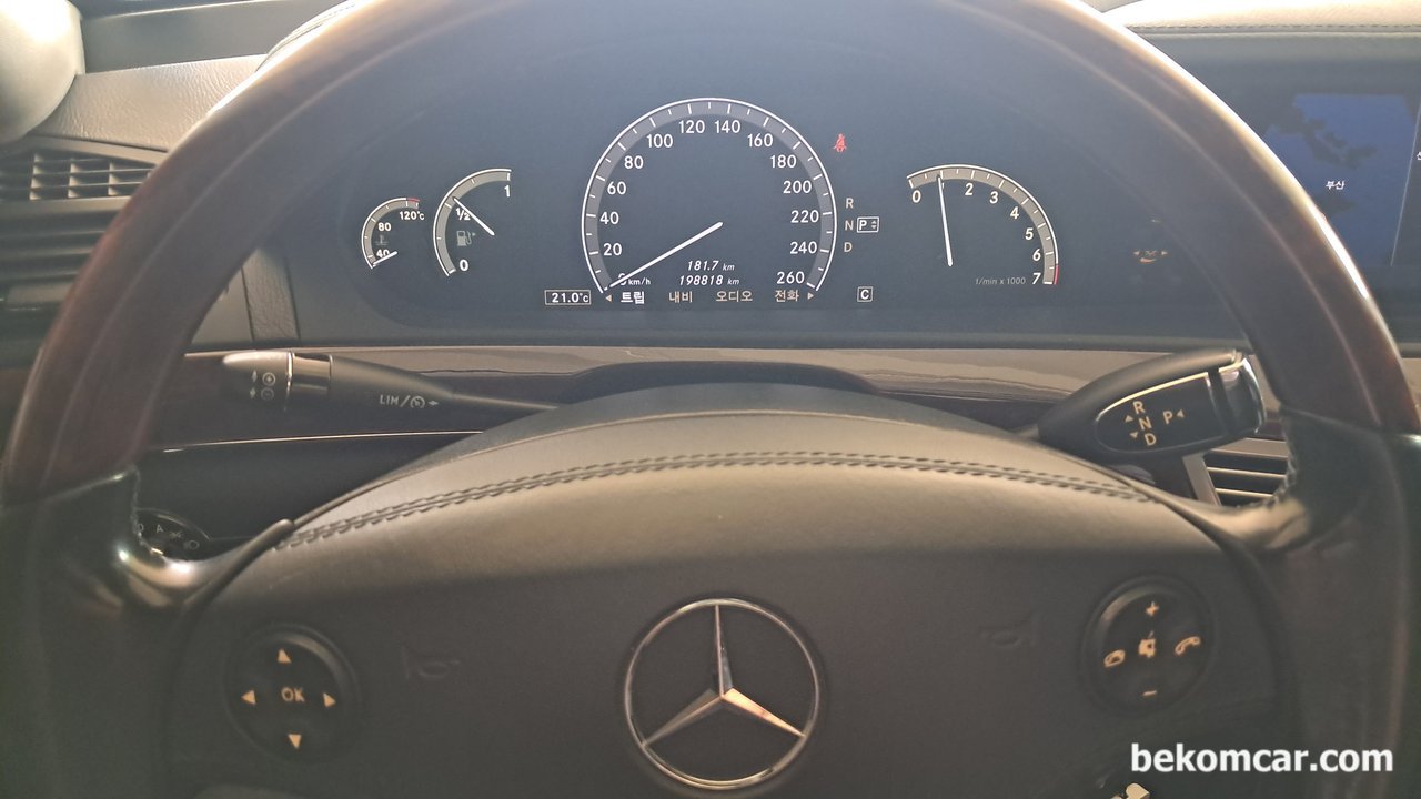 벤츠 S 클래스 2007년 M273 S550 ME9.7 ECU 간헐적 시동불량 기록, 벤츠 S 클래스 2007년 M273 S550 ME9.7 ECU 간헐적 시동불량 증상이 있다. 진단과 정비후에 전체적인 진단기 진단후의 계기판 상태이다. 엔진체크등이 없다. 간헐적인 시동불량 증상은 사라졌다고 한다.|베콤카 차량정밀진단