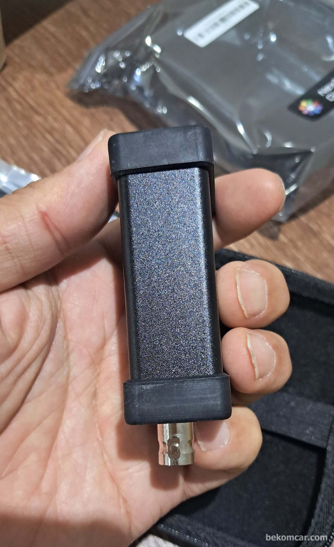 Click for slide show Left Image-HS512 MAX Oscilloscope (USB), Martin Loren|bekomcar.com