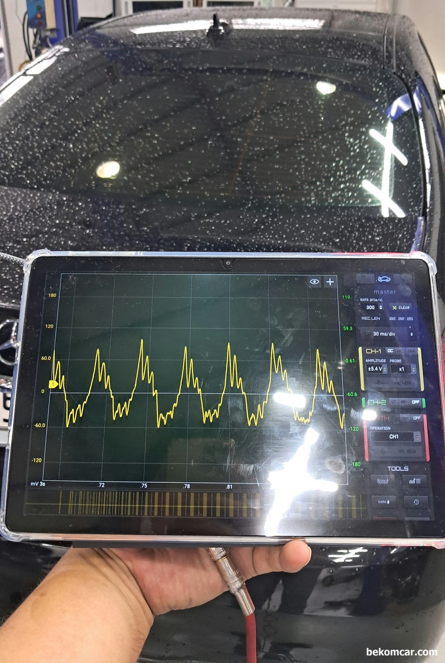 메르세데스 벤츠 S450 중고차 배기펄스 파형분석, 엔진상태 좋다, 메르세데스 벤츠 S450 중고차 배기펄스 파형 측정결과 엔진타이밍, 배기밸브 간극 및 실화 부조등 측면에서 모두 정상으로 분석된다. 중고차 구매전 실린더 스크래치 등 진단으로 중고차 구매후 차량고장으로 인한 스트레스 줄일 수 있다.|베콤카 차량정밀진단