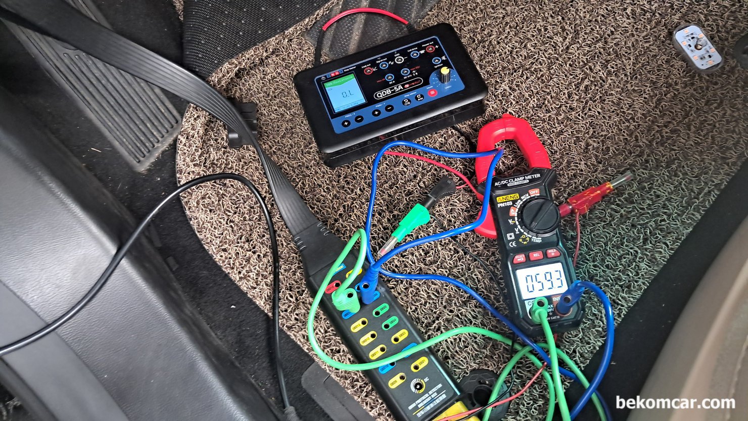 CAN 통신, 각종 전기적인 고장 진단시 필수 확인사항, OBD2 연결포트 인 DLC 의 4번 5번은 채시 및 센서 그라운드 이고 16번은 시스템 전압이다. 6번은 캔 하이 CAN HIGH 그리고 14번은 CAN LOW 이다. DLC 6번과 14번 저항이 60옴 정도가 CAN 통신 종단저항이 정상인 경우이다. 차량이 슬립모드 이거나 배터리 분리후 캔 통신 저항을 측정한다. 마세라티 기블리 2014년 사례.|بيكومكار  (bekomcar)