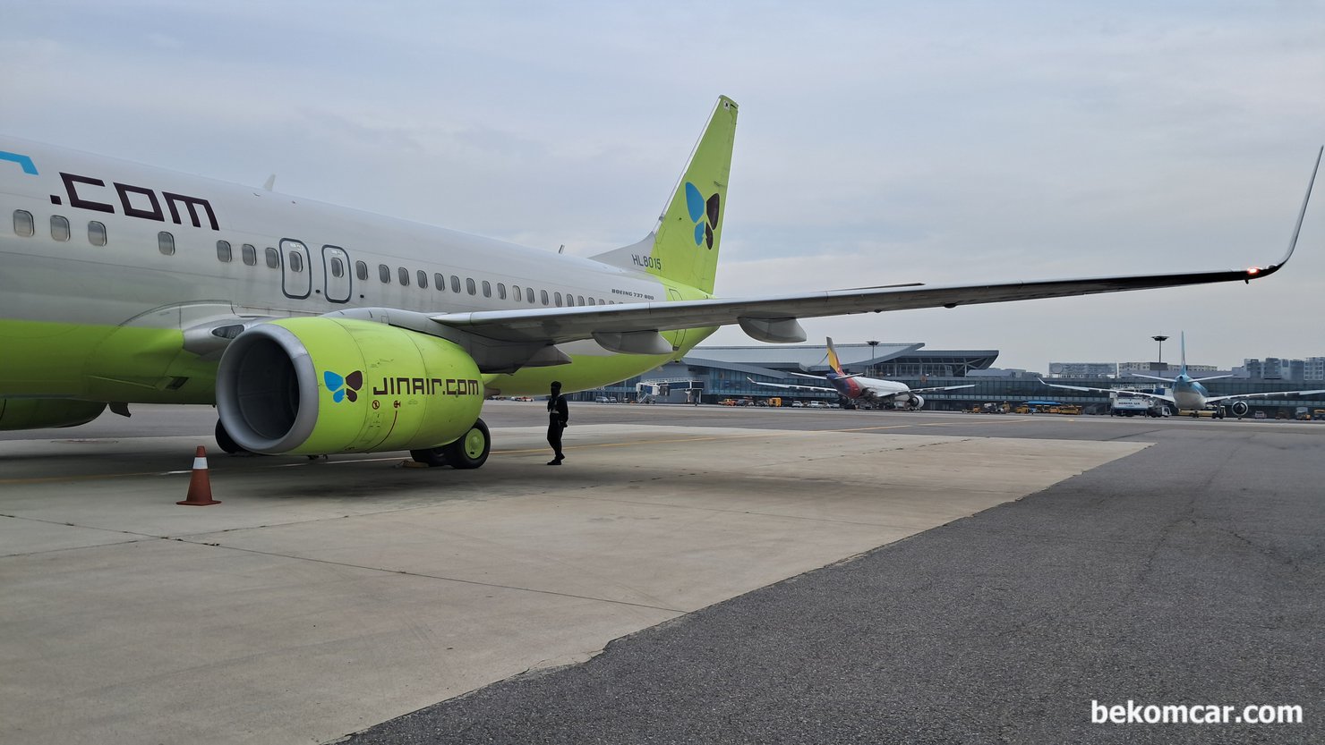 새벽부터 정비소로 출장진단 여행중, 김포공항 진 에어 항공 탑승전|بيكومكار  (bekomcar)