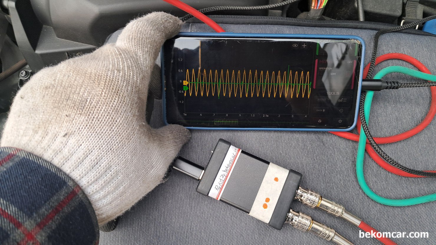 Martin Loren HS512Max 자동차진단용 오실로스코프,  '방송통신기자재등의 적합등록증' 획득완료, 실제 현장에서 사용하는 Martin Loren 의  HS512Max 2채널 오실로스코프 ( '방송통신기자재등의 적합등록증, R-R-SSS3-HS512Max' )이다. 휴대성과 이동성이 좋고 멀티테스터 기처럼 언제 어디서든 바로 사용이 가능한것은 많은 장점중 하나이다.|بيكومكار  (bekomcar)